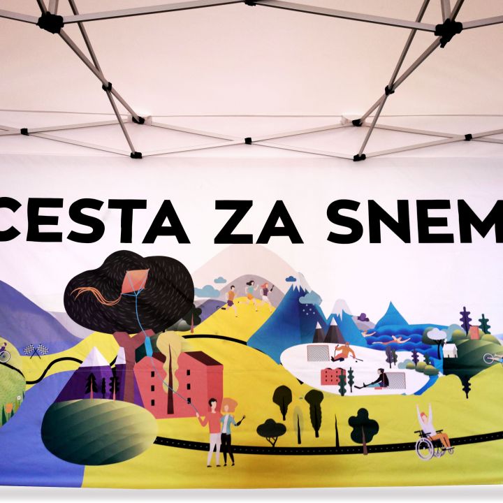 Водоустойчива сгъваема шатра за фестивали