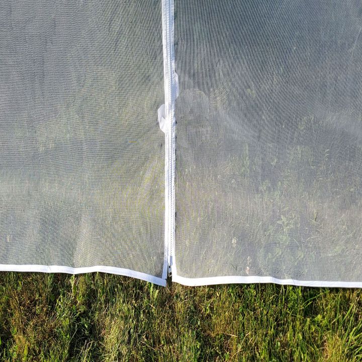 Стабилна парти палатка с устойчивост на неблагоприятни атмосферни условия